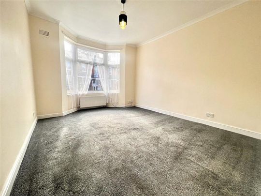 4 bedroom terraced house to rent - Photo 1