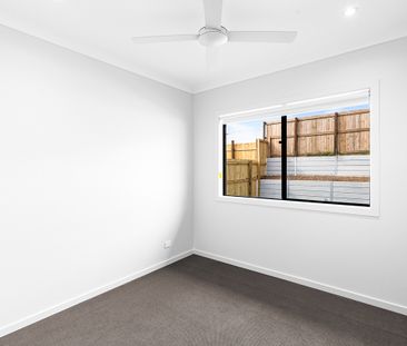 Introducing Your Dream Family Home! - Photo 5