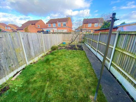 3 bedroom terraced house to rent - Photo 5