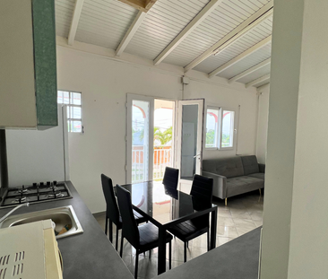 Location Appartement 2 pièces 30m² BAIE MAHAULT 97122 - Photo 1