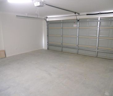 Your Next Family Home Awaits in North Mackay! - Photo 5