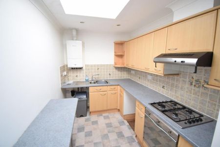 2 bedroom flat to rent - Photo 5