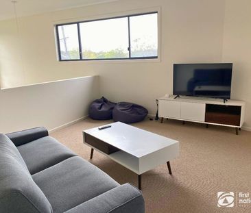 Furnished 4 bedroom townhouse close to Jetty Precinct - Photo 4