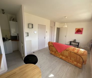 Location Appartement 1 pièce 26m² BOURGES 18000 - Photo 3
