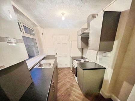 2 bedroom terraced house to rent - Photo 5