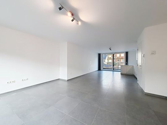 Ruim duplexappartement (300 m²) met garage in centrum Bree - Photo 1