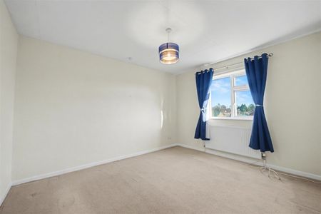 4 BED Terraced House To rent - Photo 3