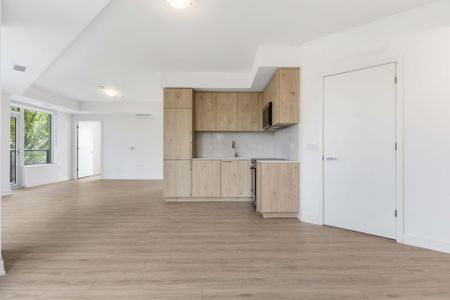 For Lease - 7439 Kingston Road Unit# 205, Toronto, Ontario - Photo 3
