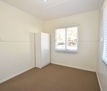 10 Dunne Street, Harristown QLD 4350 - House For Rent | Domain - Photo 1
