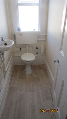 1 bedroom property to rent - Photo 5