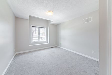 For Lease - 1281 Bardeau Street, Innisfil, Ontario - Photo 5