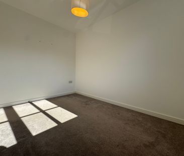 Jameston Close, Grantham - Photo 2