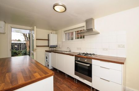 1 Bed Flat, Sylvan Road, SE19 - Photo 2