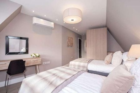 London, NW11 - Photo 4