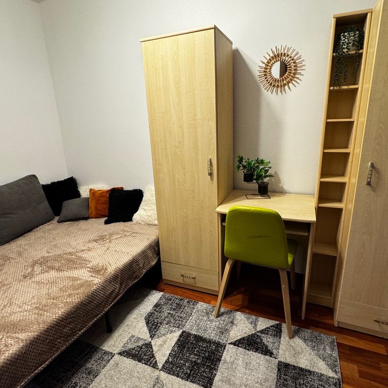 Warszawa, Wawer, Marysin Wawerski, Króla Maciusia - Zdjęcie 1