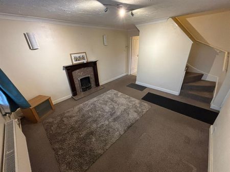 Station Road, Hatton, Derby DE65 5EL - Photo 2