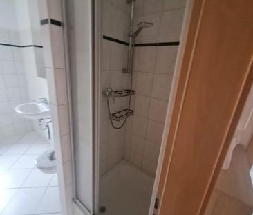 2 Zimmerwohnung mit Einbauküche und Balkon - Photo 2