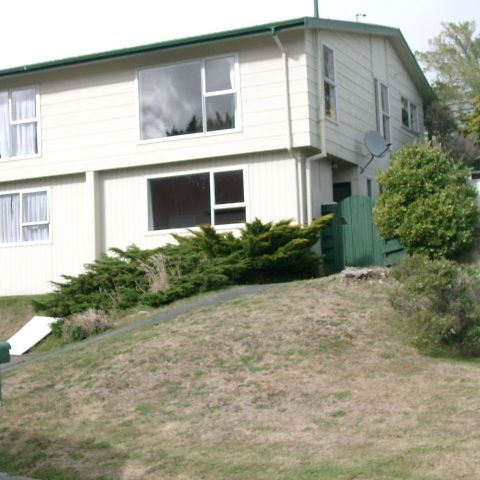 Executive Living in Newlands – Stunning Two-Bedroom Townhouse - Photo 1