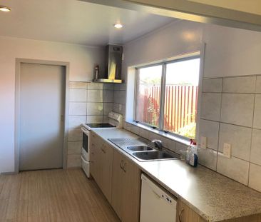 Papatoetoe - Photo 4