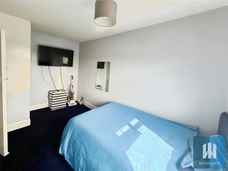 2 bedroom semi-detached house to rent - Photo 3