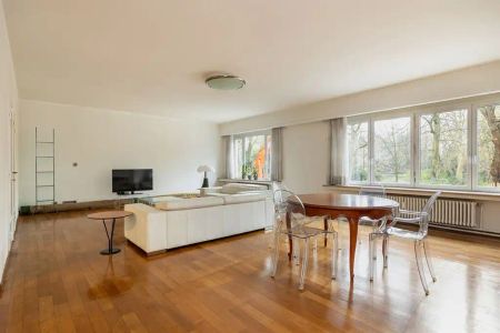 Ruim appartement met terras en zicht op Stadspark - Photo 4