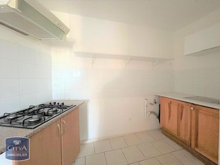 Location Appartement 2 pièces 47m² COUTRAS 33230 - Photo 2