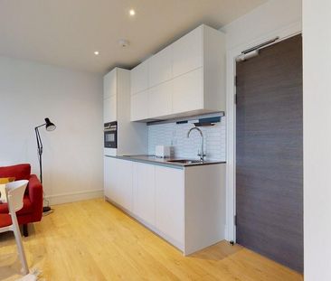 Studio to rent - Photo 1