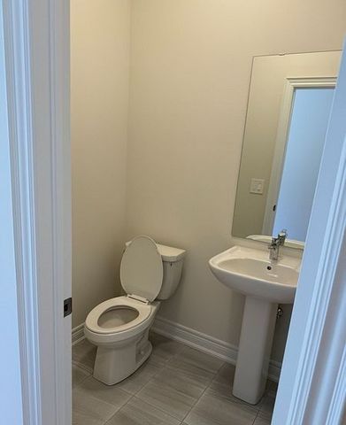 For Lease - 2980 Gatestone Path, Pickering, Ontario - Photo 4