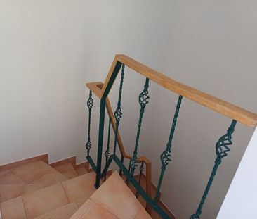 Andar de Moradia T2 , totalmente mobilado , com terraço amplo, Vist... - Photo 3