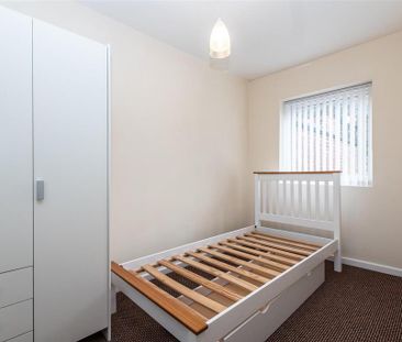 5 bedroom house to rent - Photo 1