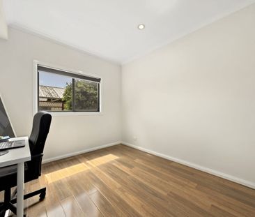 Modern Living in Epping - Photo 4