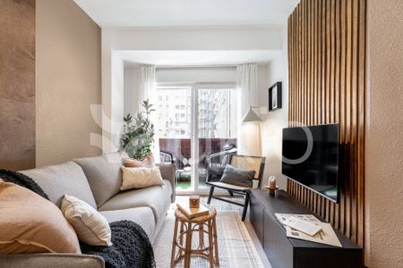 2 room luxury Apartment for rent in Madrid, Spain - Photo 5