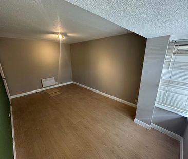 Studio Flat, Granville Gardens, SW16 - Photo 2