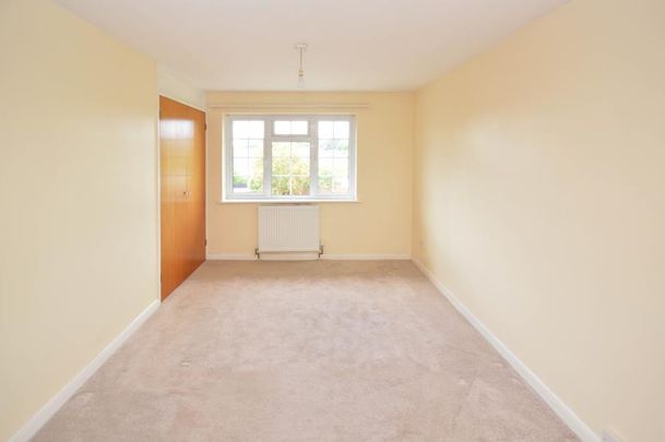 2 bedroom maisonette to rent - Photo 1