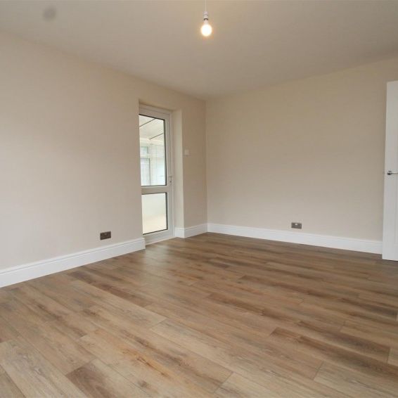 Bradwell Road, Peterborough - Photo 1