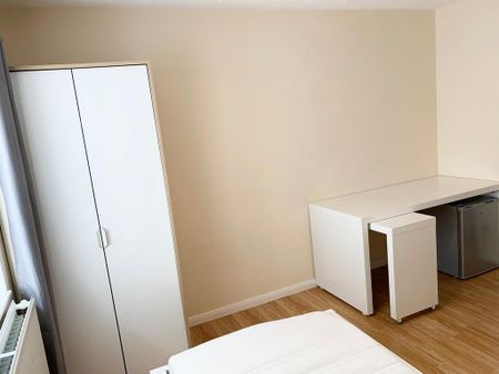 1 bedroom house of multiple occupation to rent - Photo 2