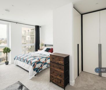 1 bedroom in a flat share to rent - Photo 6