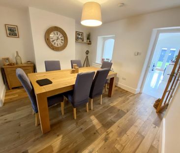 2 bedroom terraced house to rent - Photo 2