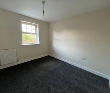 3 bedroom end of terrace house to rent - Photo 4