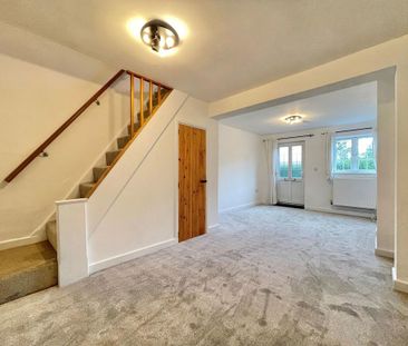 2 bedroom end of terrace house to rent - Photo 4