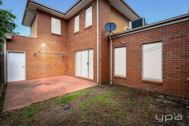 50 Cottrell Street, Werribee - Photo 1