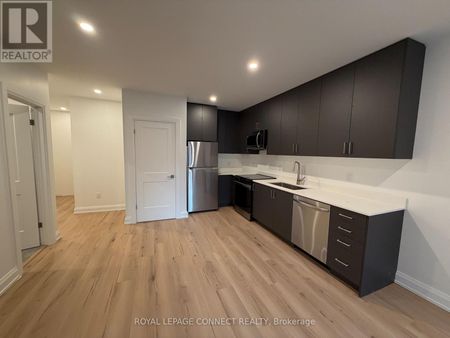 #MF - 696 Winona Drive – Toronto C03, Ontario - Photo 5