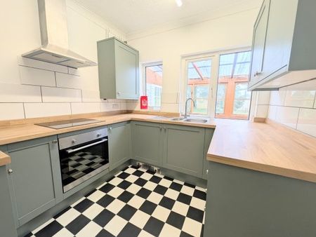 Bognor 4 bedroom detached bungalow to rent - Photo 3