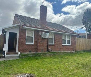 “GREAT LOCATION!” - Photo 6