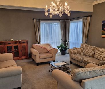 One Bedroom Fully Furnished - Photo 2