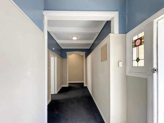 Spacious Unit in Prime Eden Terrace Location - Photo 1