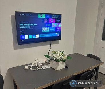 4 bedroom terraced house to rent - Photo 1