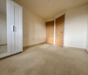 Cranmer Road, Bradford - Photo 2