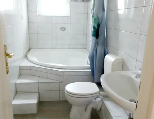 gepflegte 2-Zimmer-Wohnung zur Miete in Leipzig / inkl. Küche - Foto 1