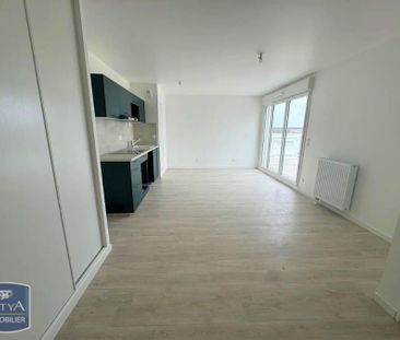 Location Appartement 2 pièces 46m² MONDEVILLE 14120 - Photo 2